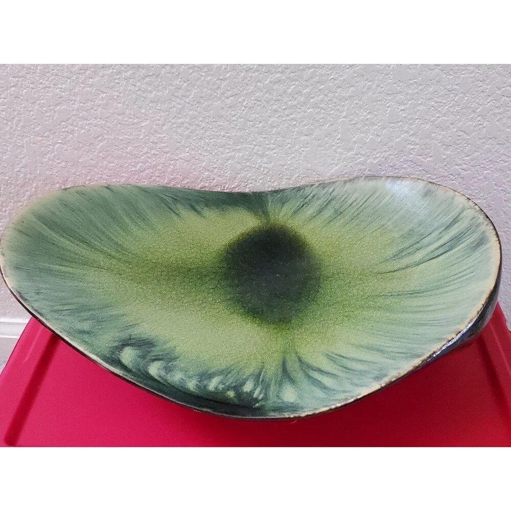 Pier 1 Sculpture Asymetrical Bowl Green Drip Glaze Centerpiece 14
